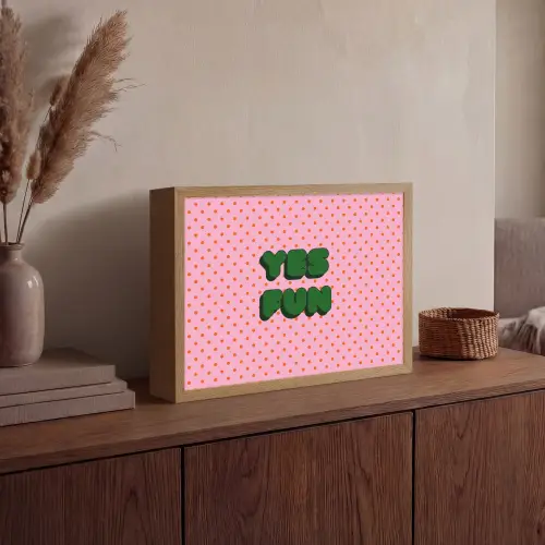 Yes fun - Groen - Roze - Stippen Light Box met batterij (Wandlamp) middel -sfeer2