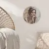 Vrouw - Verflook - Portret - Modern Akoestische PET Vilt - Rond klein -sfeer4