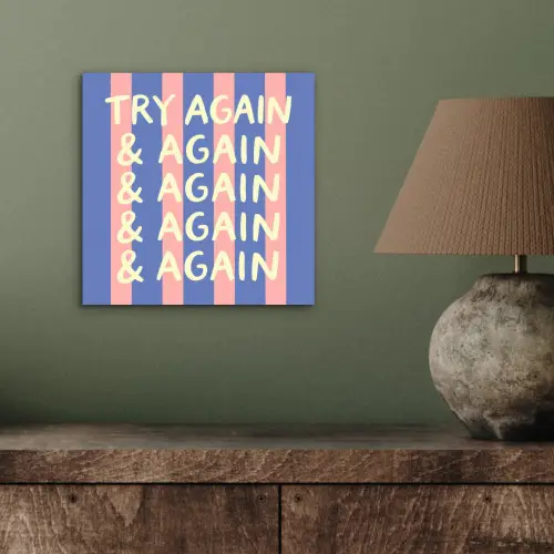 Try again - Strepen - Roze - Verticaal - Blauw aluminium wit klein -sfeer2