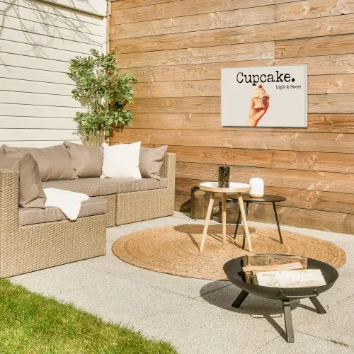 Cupcake - Zoet - Kers Tuinposter op houten frame 2 cm dik klein -sfeer2
