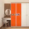 Cool - Stippen - Oranje deurposter klein -sfeer3