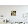 Kleurrijke vogel tussen allemaal kleurrijke platen textielposter latten blank klein -kinderkamer