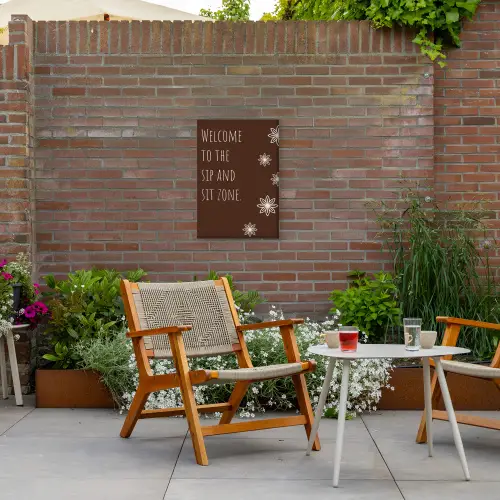 Bruin - Quote - Bloemen - Zomer Tuinposter op houten frame 2 cm dik klein -sfeer3