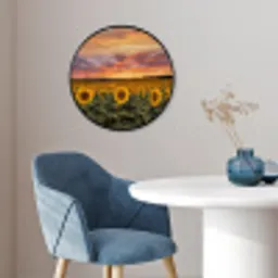 Zonnebloemen - Heuvellandschap - Geel Fotolijst rond zonder passe partout klein -sfeer2