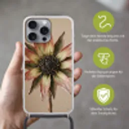 Droogbloem - Protea - Vintage - Beige - Rustiek Hoesje iPhone 16 Pro Max met koord klein -sfeer2_DE