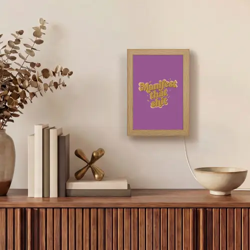 Manifest that shit - Paars - Glitter Light Box met kabel (Tafellamp) klein -sfeer2