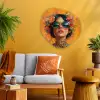 Vrouw - Bloemen - Aesthetic - Oranje Wandcirkel Organisch Aluminium middel -sfeer4