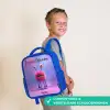 Roze harig monster met grote ogen Kinderrugzak - Blauw middel -sfeer3_NL