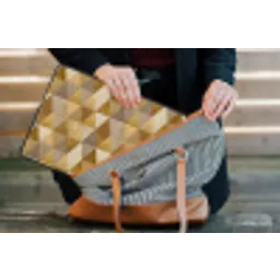 Geometrisch - Driehoek - Goud laptophoes neopreen klein 279 -tas