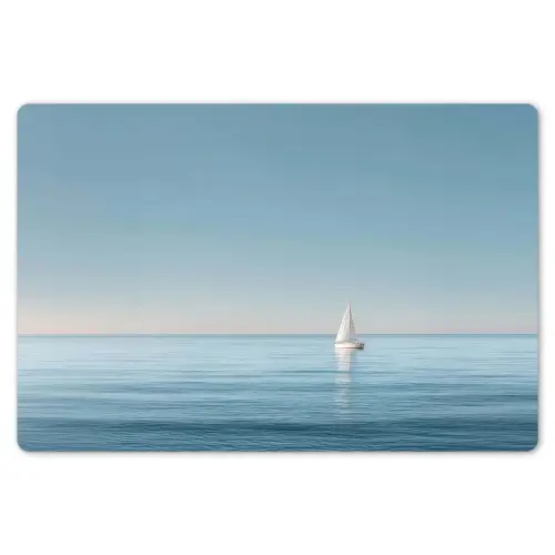 Zeilbootje - Kalme zee - Helderblauwe hemel Placemat vinyl groot -zzsfeer1_Kitchenyeah-website