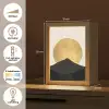 Bergsilhouetten - Gouden cirkel - Beige Light Box met kabel (Tafellamp) klein -USP_NL