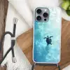 Schildpad - Zee - Blauw - Schittering Hoesje iPhone 16 Pro Max met koord klein -sfeer4