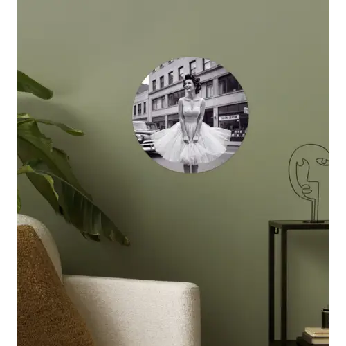 Retro - Vrouw - Zwart - Wit Wandcirkel behangsticker klein -sfeer2