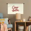 Ciao bella - Rood - Wit - Minimalistisch Wandkleed katoen klein -wsfeer4_kind