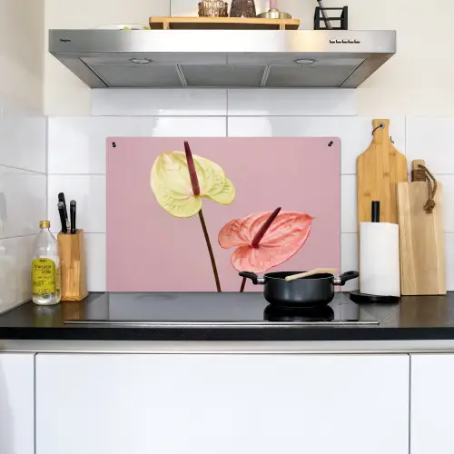 Bloemen - Anthuriums - Geel - Roze Inductie beschemer met haakjes klein -sfeer2