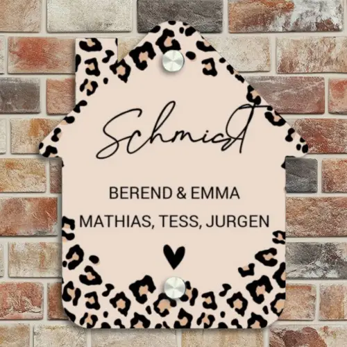 Beige luipaardprint - Sierlijk Naambord Huisje klein -sfeer6