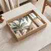 Gebouw - Palmbomen - Beige - Zon Dienblad Rechthoek middel -sfeer1