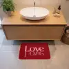 Love - Spiegeling - Rood Badmat klein -sfeer1