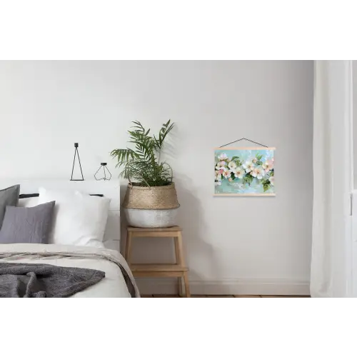Bloesem - Bladeren - Lichtblauw textielposter latten blank klein -woonkamer