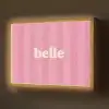 Roze - Gestreept - Belle Light Box met batterij (Wandlamp) middel -z3d_website
