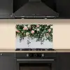 Bloemen - Muur - Rozen - Groen keuken achterwand spatscherm klein -sfeer1