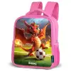 Rode draak voetbalt in zonnig stadion Kinderrugzak - Roze middel -schuin
