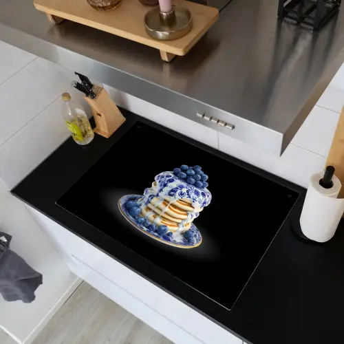 Pannenkoeken - Blauwe Bessen - Bord Inductie beschemer met haakjes klein -sfeer1