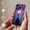 Pauw - Koksmuts - Cool - Paars Telefoonhoesje iPhone 17 Pro klein -sfeer3_NL
