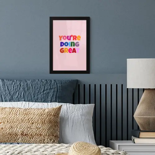 You're doing great - Roze - Kleurrijk fotolijst zwart zonder passe partout klein -sfeer3