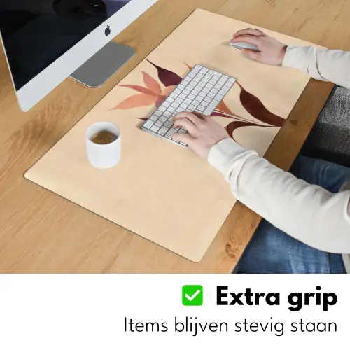 Minimalistisch - Bloem - Bladeren - Beige Muismat XXL klein -sfeer3