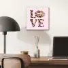 Tekst - Love - Pantervacht - Lichtroze aluminium wit klein -sfeer5
