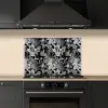 Zomer - Vlinder - Zwart - Grijs keuken achterwand spatscherm klein 900 -sfeer1