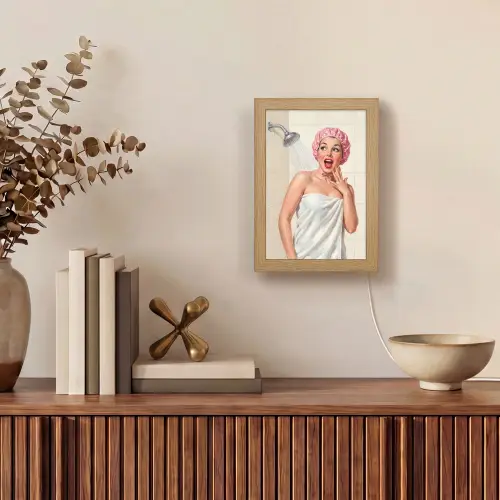 Vrouw - Douche - Roze Light Box met kabel (Tafellamp) klein -sfeer2