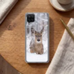 Hert - Sneeuw - Bos - Dieren - Vertederend Telefoonhoesje Samsung Galaxy A12 klein -sfeer1