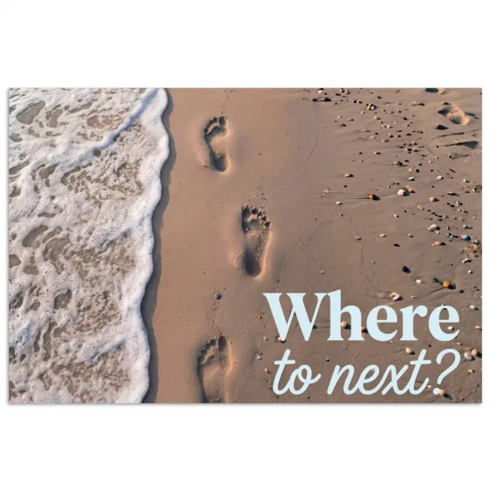 Where to next - Strand - Voetstappen poster papier klein -3d