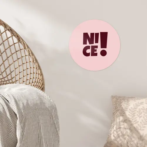 Nice - Uitroepteken - Roze Wandcirkel behangsticker klein -sfeer4