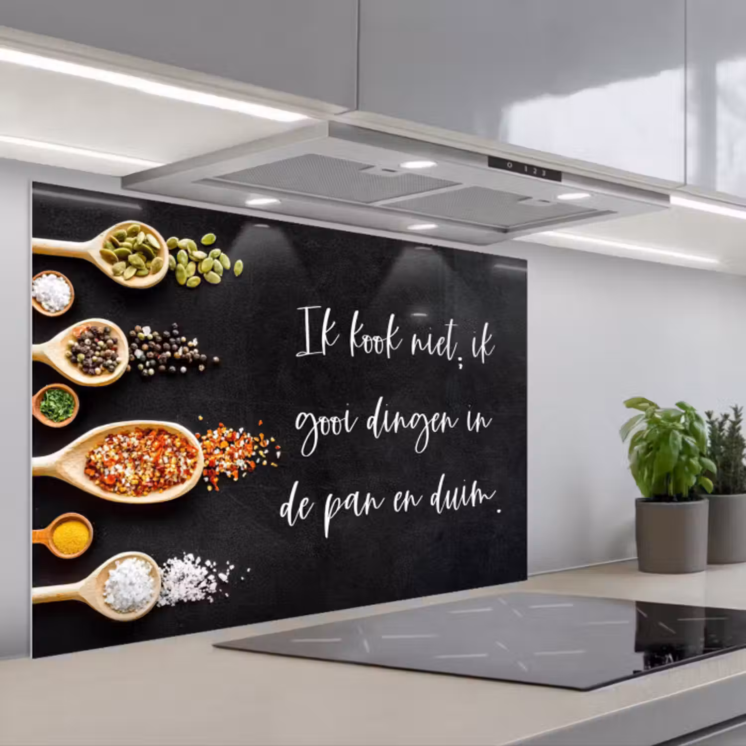 Spatscherm keuken - Ik gooi dingen in de pan en duim - Keuken - Quotes - Spreuken - Humor