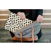 Madeliefjes - Grafisch - Zwart - Beige laptophoes neopreen klein 279 -tas