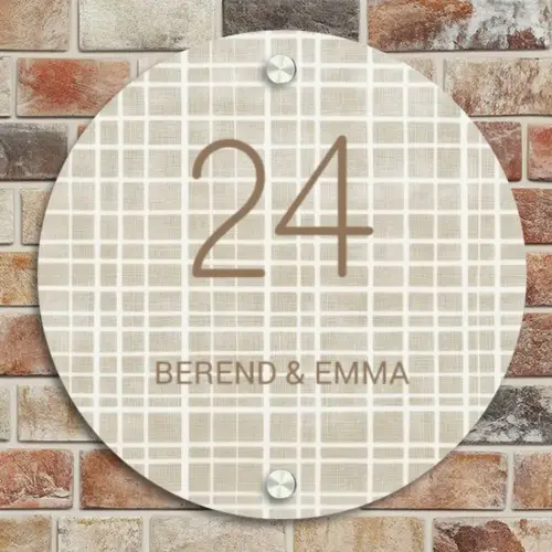 Beige raster - Klassiek Naambord Rond klein -sfeer2