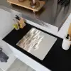 Pluimen - Beige - Minimalistisch Inductie beschemer met haakjes middel -sfeer1