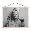 Vrouw - Masker - Wijn - Sigaret textielposter latten blank klein -3d