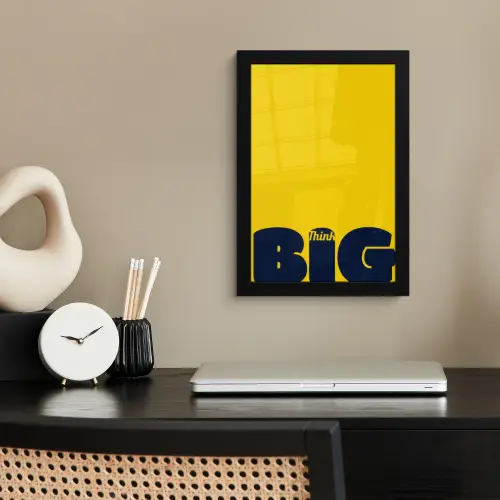 Geel - Think big - Grafisch fotolijst zwart zonder passe partout klein -sfeer1