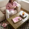 Tekst - Roze - Love - Hart Dienblad Rechthoek middel -sfeer3