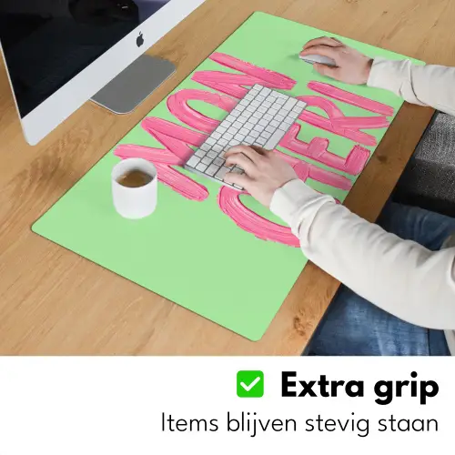 Mon cheri - Groen - Roze Muismat XXL klein -sfeer3