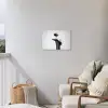 Hak - Wijn - Minimalistisch - Zwart Tuinposter op houten frame 2 cm dik klein -sfeer1