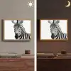 Zebra - Close-up - Zwart - Strepen Light Box met batterij (Wandlamp) middel -sfeer3