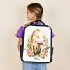 Giraffe en olifant tussen bloemen op witte achtergrond Rugzak - Zwart middel -sfeer5
