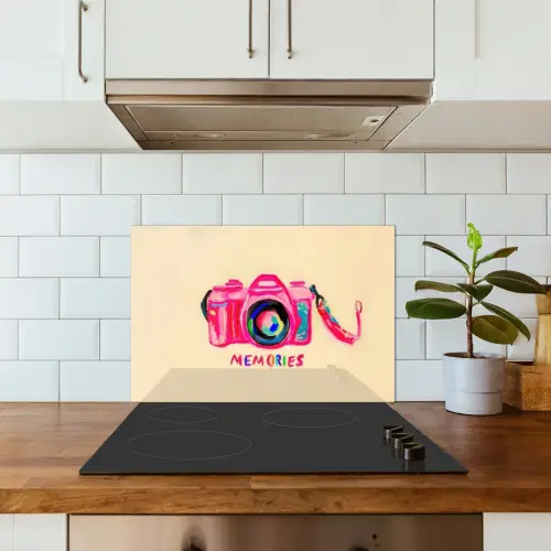 Camera - Memories - Roze - Geschilderd keuken achterwand spatscherm klein -sfeer2