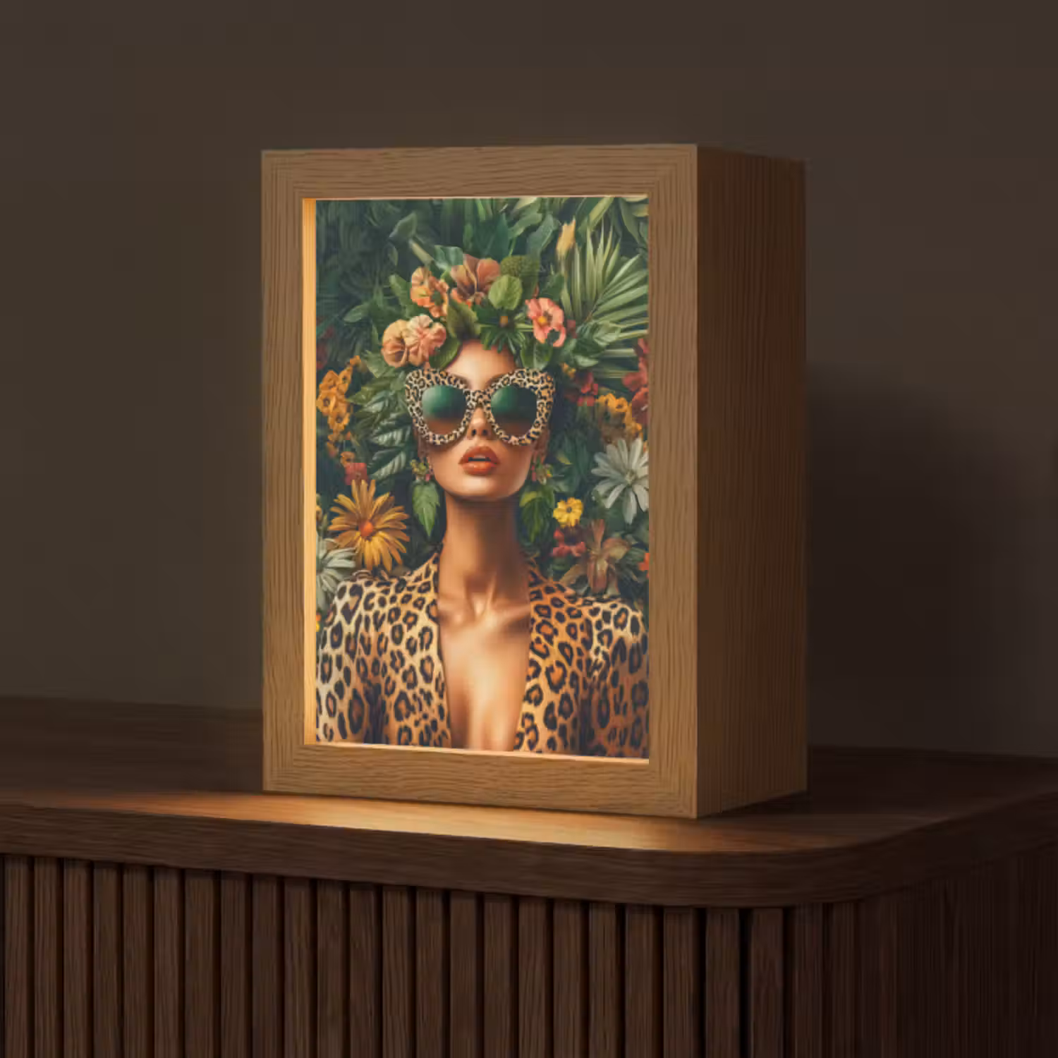 Tischlampe - Frau - Pantherdruck - Dschungel - Natur - Luxus