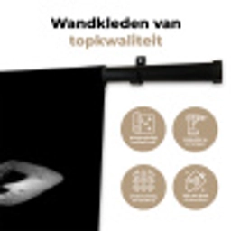Giraffe - Portret - Dieren - Zwart - Wit Wandkleed katoen middel -sfeer2